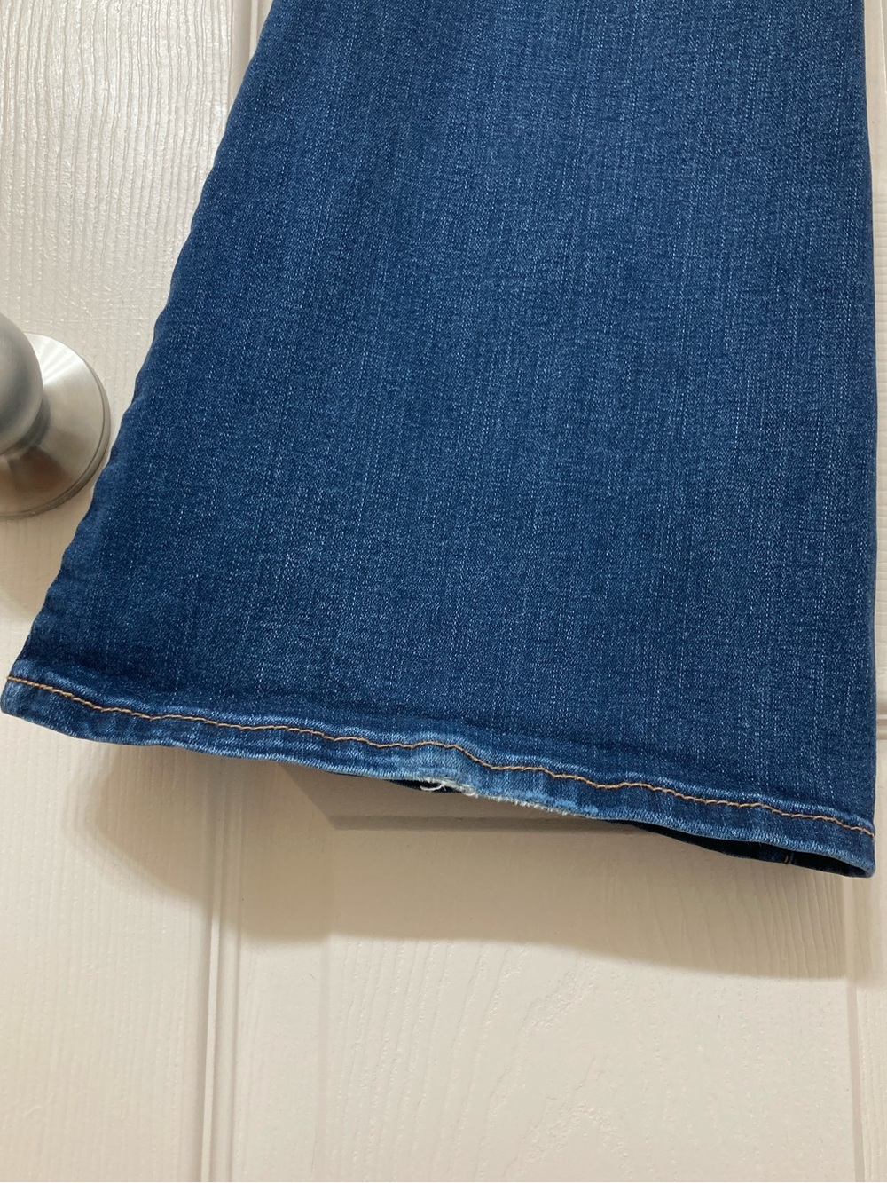 American Eagle Dark Wash Flare Leg Boho Artist Jeans 10 Short Indie Retro Y2K - Picture 7 of 8